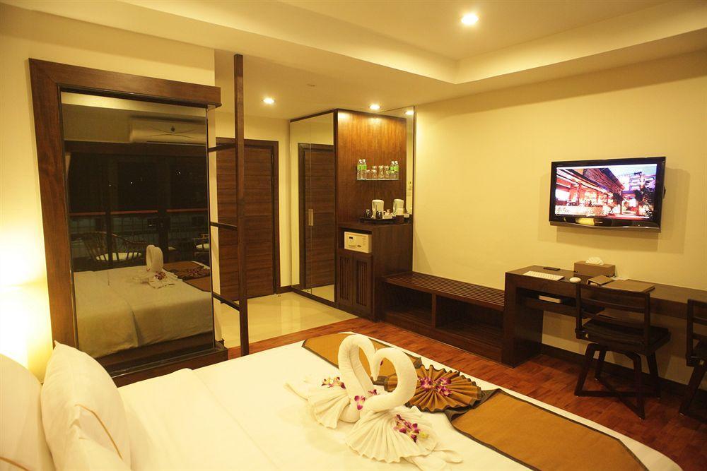Bamboo House Phuket Hotel