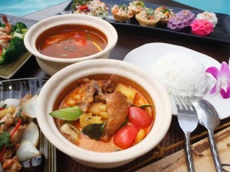 Bamboo House Phuket Hotel 3*