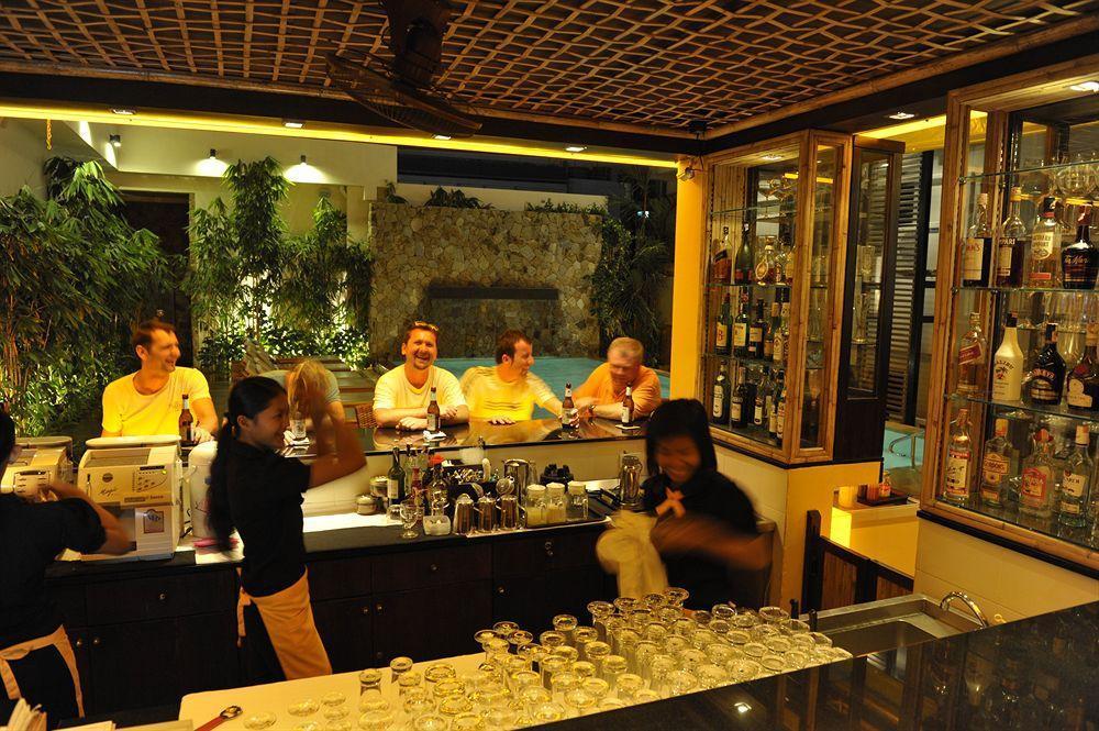Bamboo House Phuket 3*