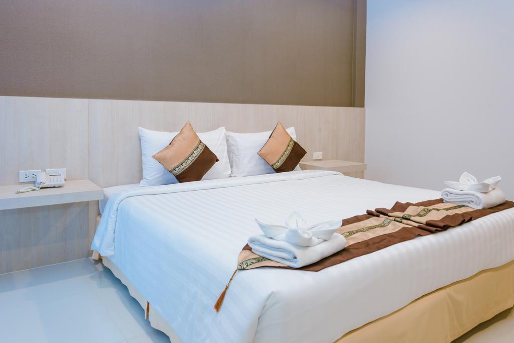 Hotel Airport Mansion Phuket 3*