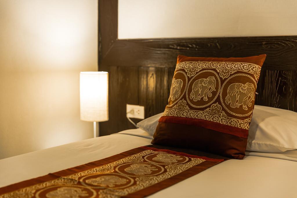 Resort Phuket Airport - Sha Extra