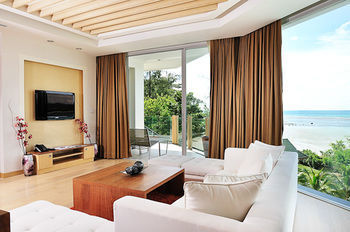 Beachfront Phuket 5*