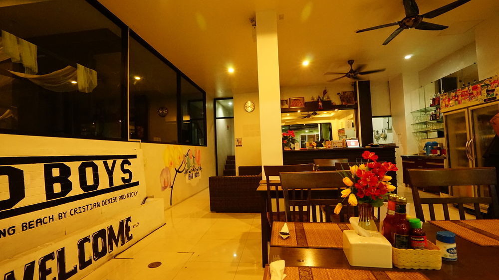 Happy 99 3* Patong