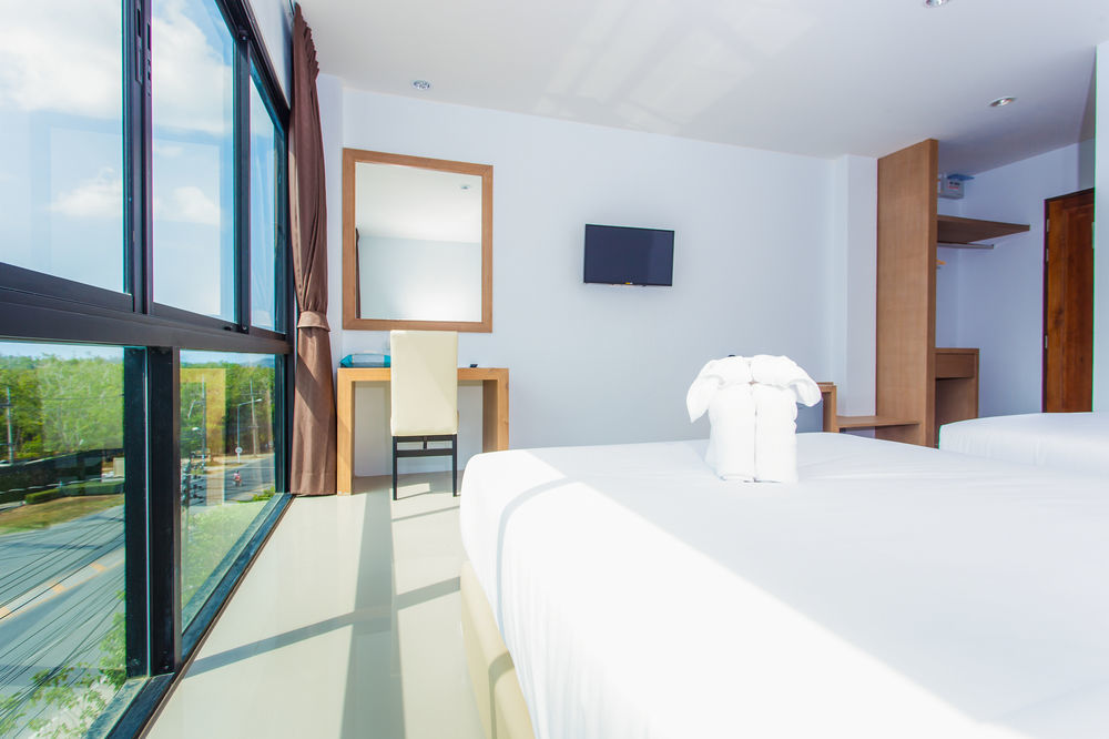 Hotel The Pillow Phuket 3*