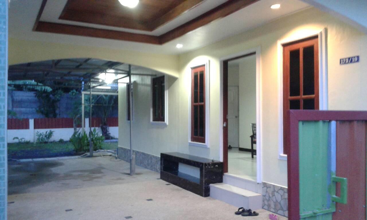 Vacation Budget Villa2rent Villa Phuket