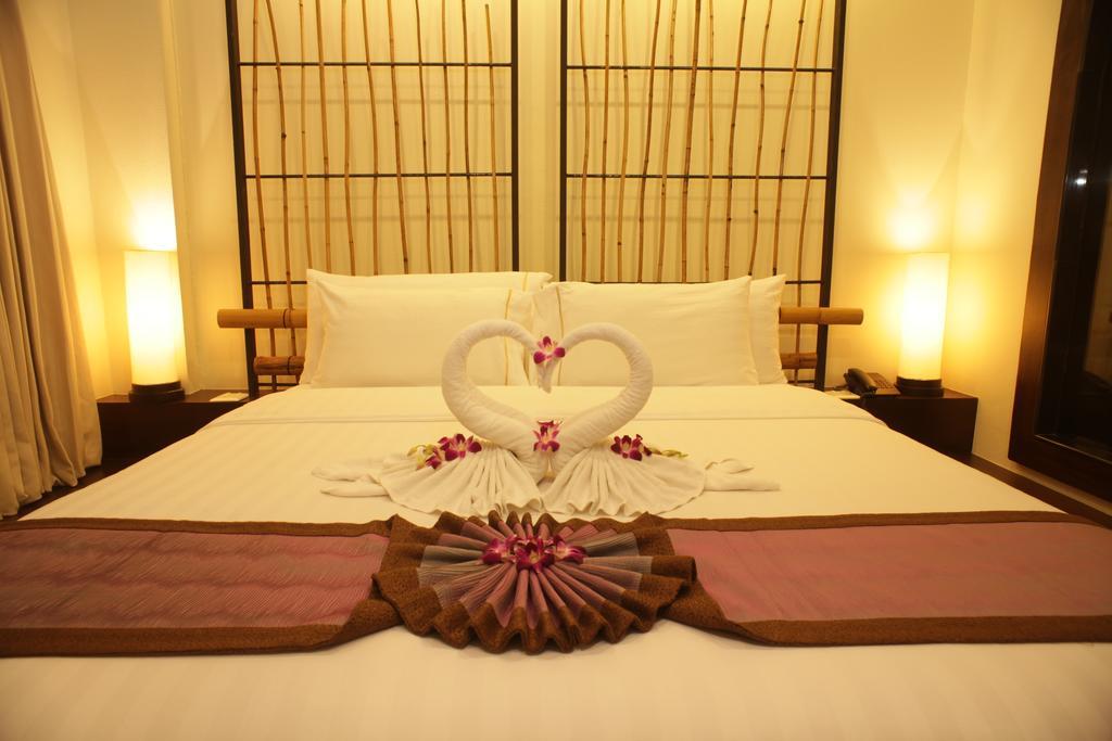 Hotel Bamboo House Phuket 3*
