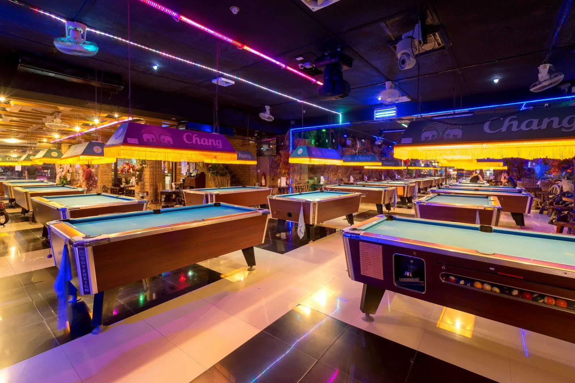 Chang Club Hotel 2*