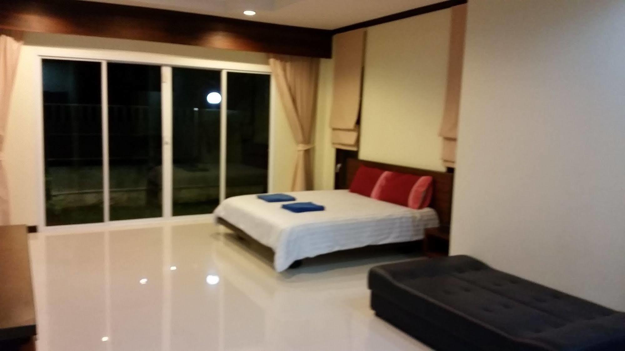 Viewpoint Holiday home