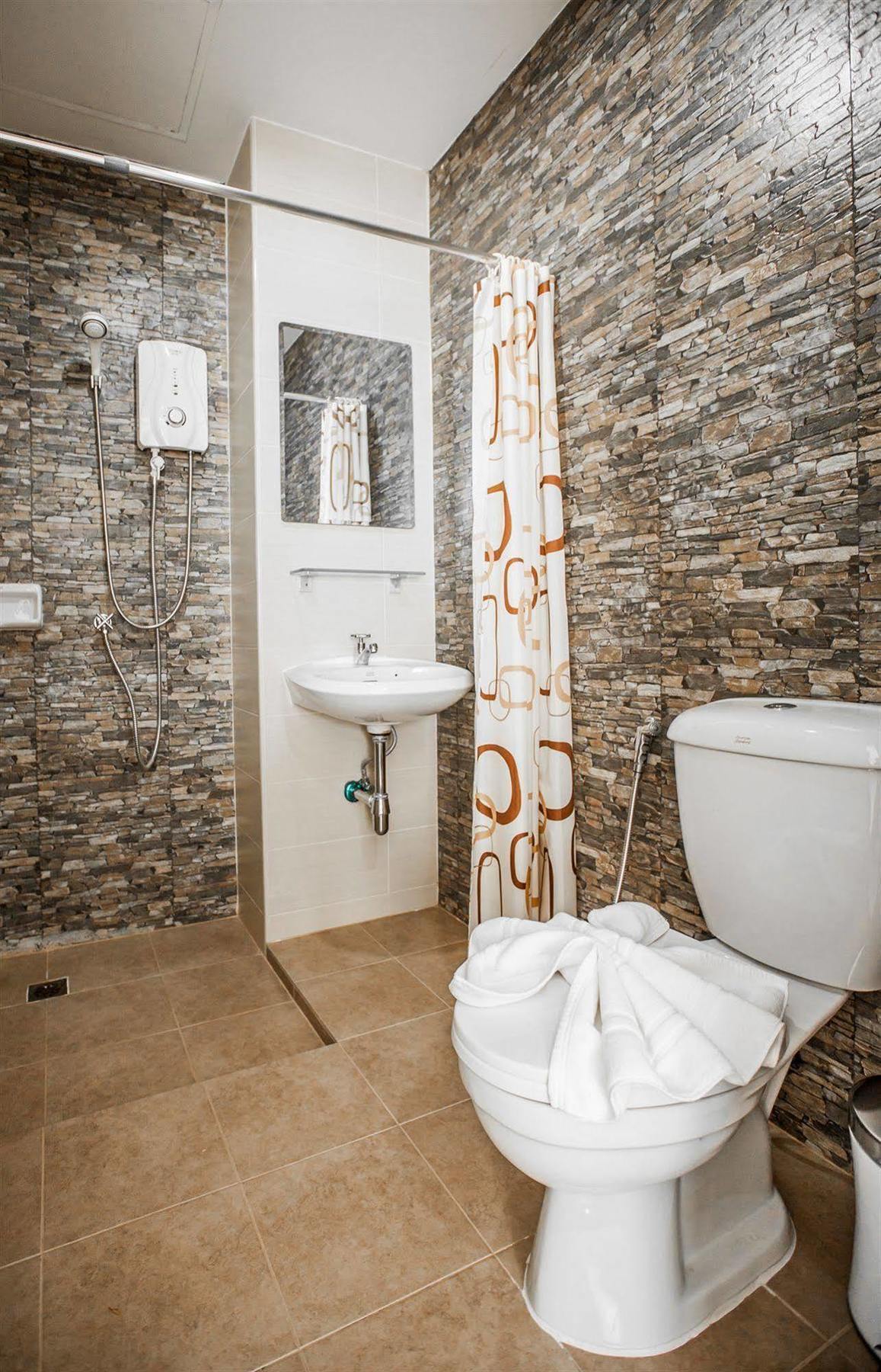 Hotel Modern Place Patong