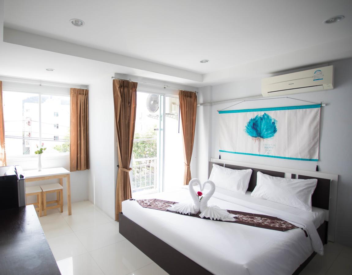 Hotel Happy 99