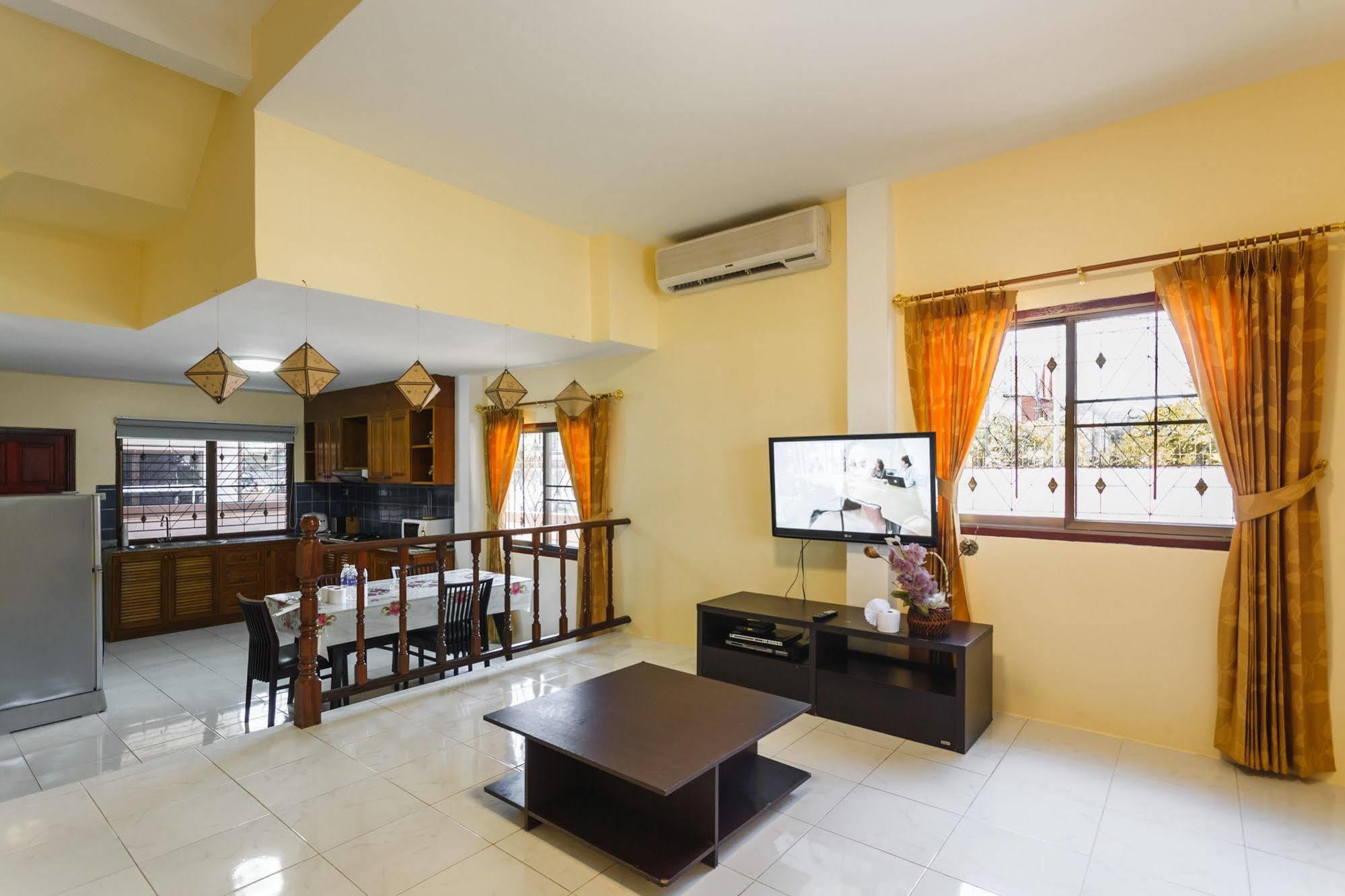 Eriksson Casa de hóspedes Patong