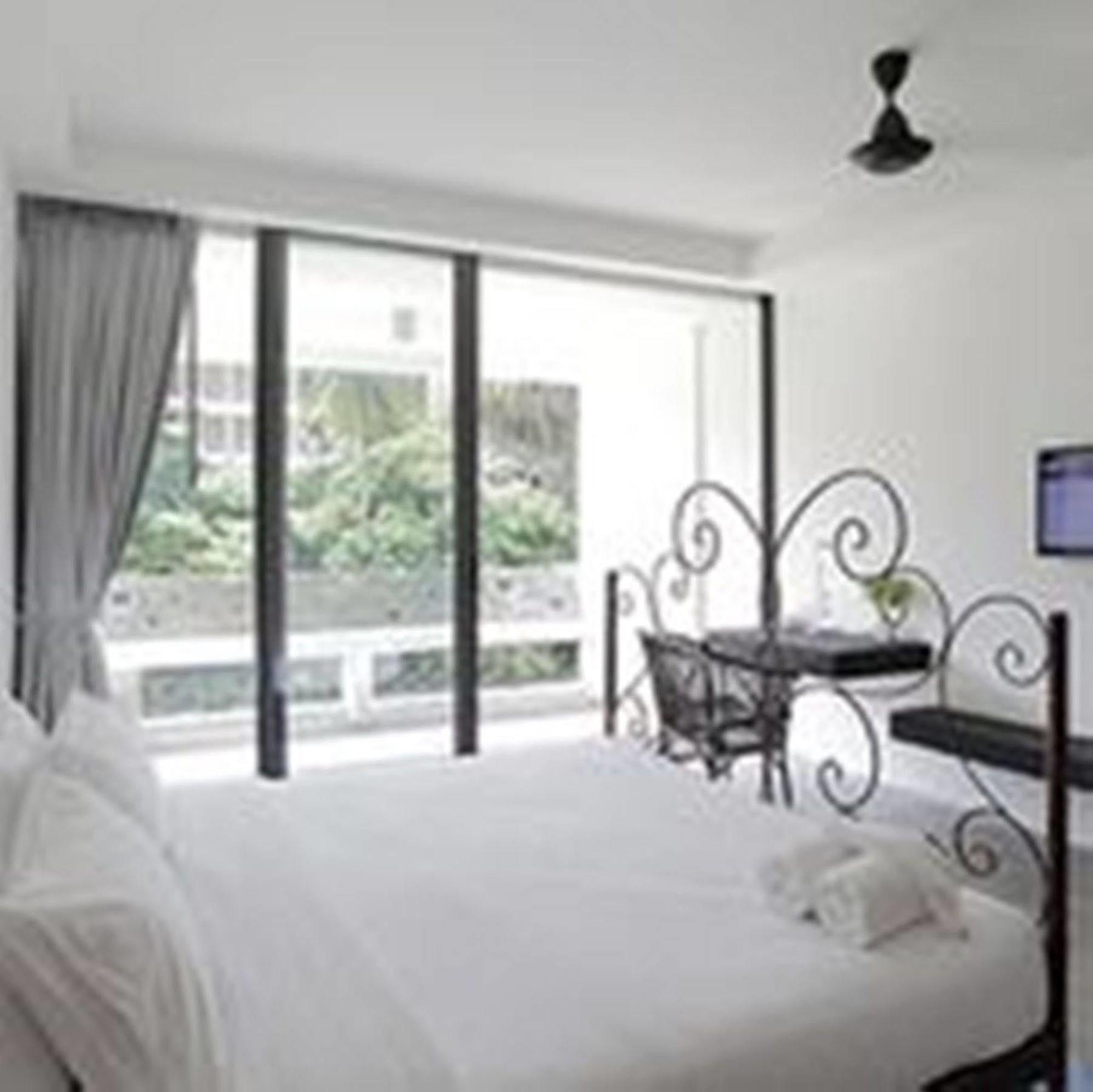 Surintra Boutique Hotel Surin Beach (Phuket)
