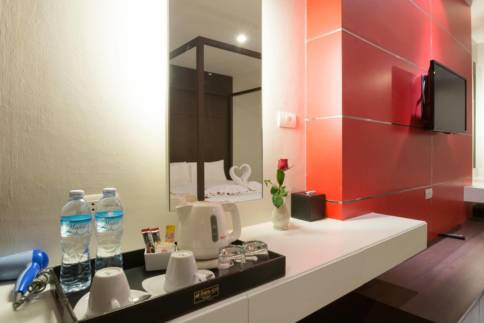 Alfresco Phuket Hotel 3*