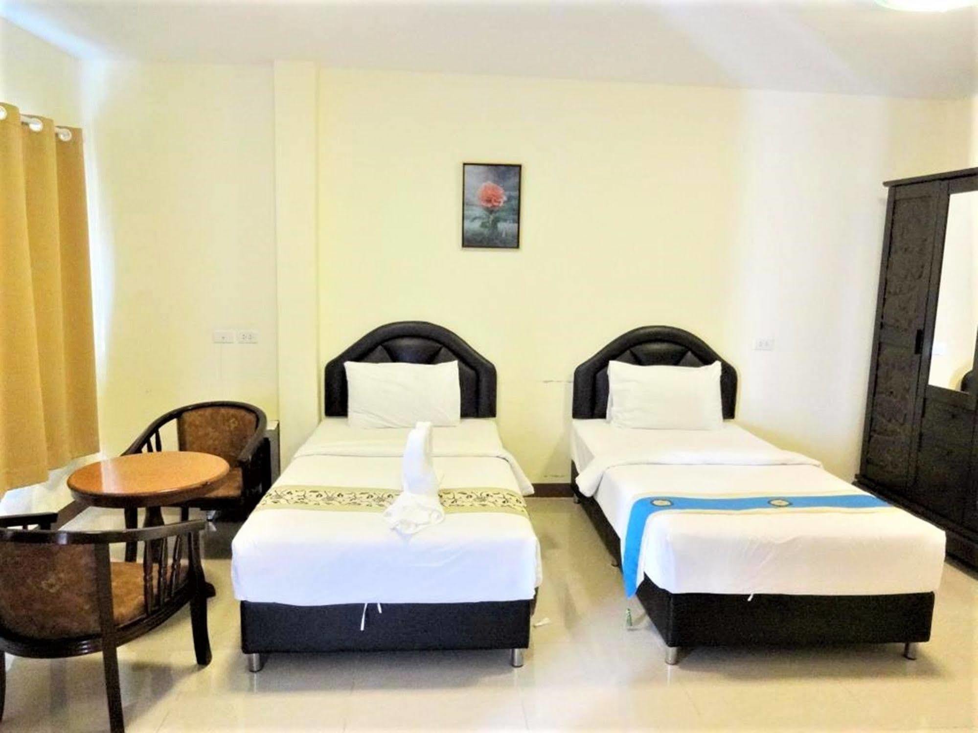 Mansion Aparthotel 2*