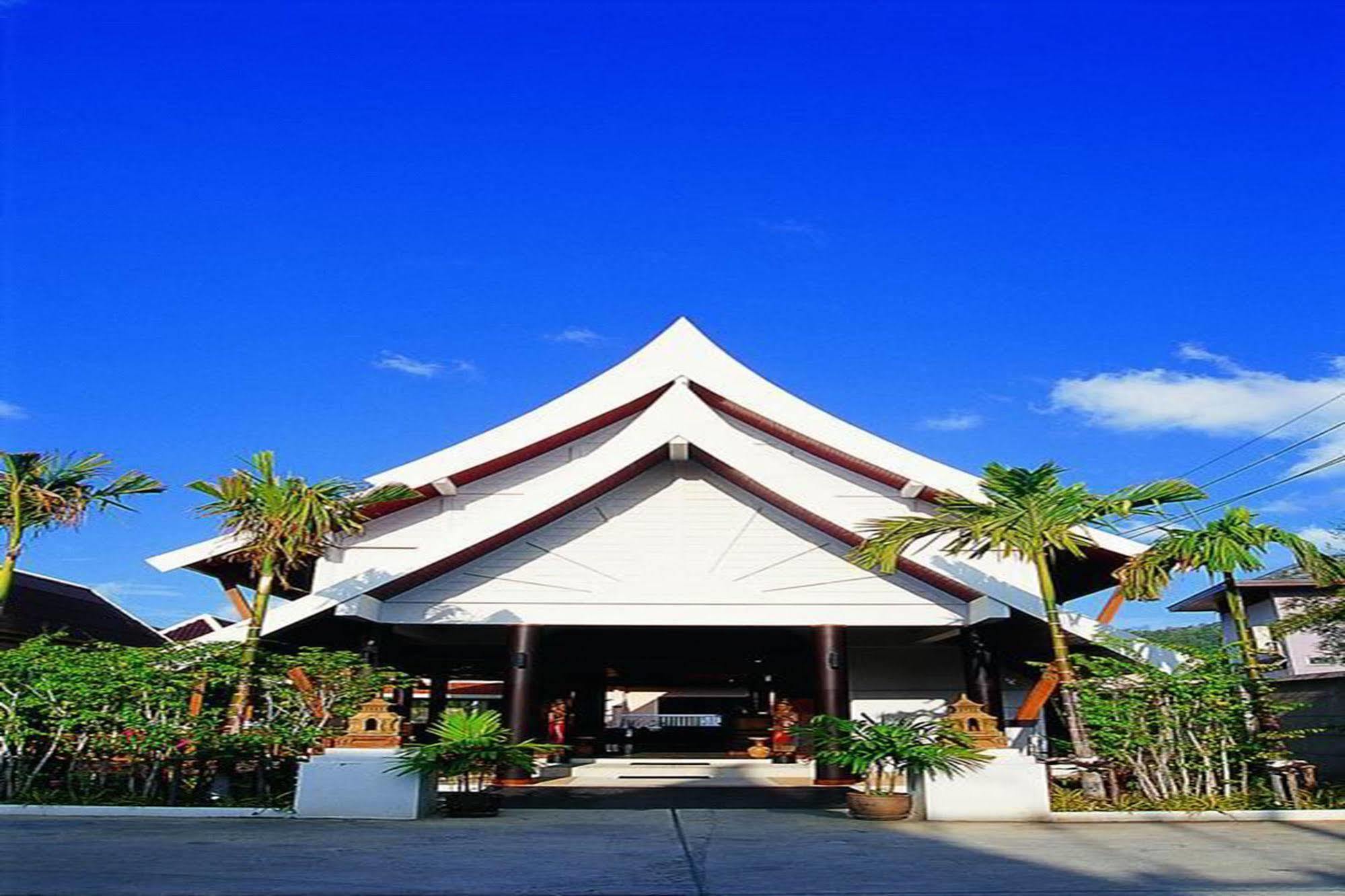 Poolside Sha Extra Resort 3*