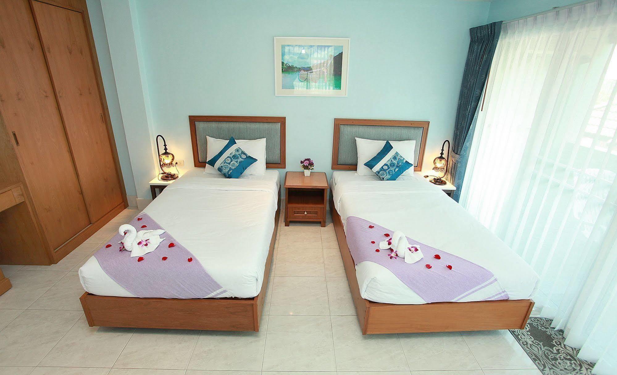 Baan Halle Hallo * Kata Beach (Phuket)