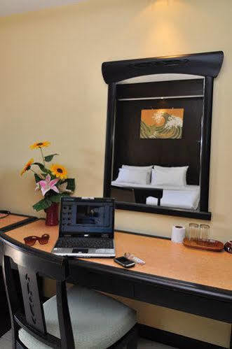 Starbeach Hotel 2*