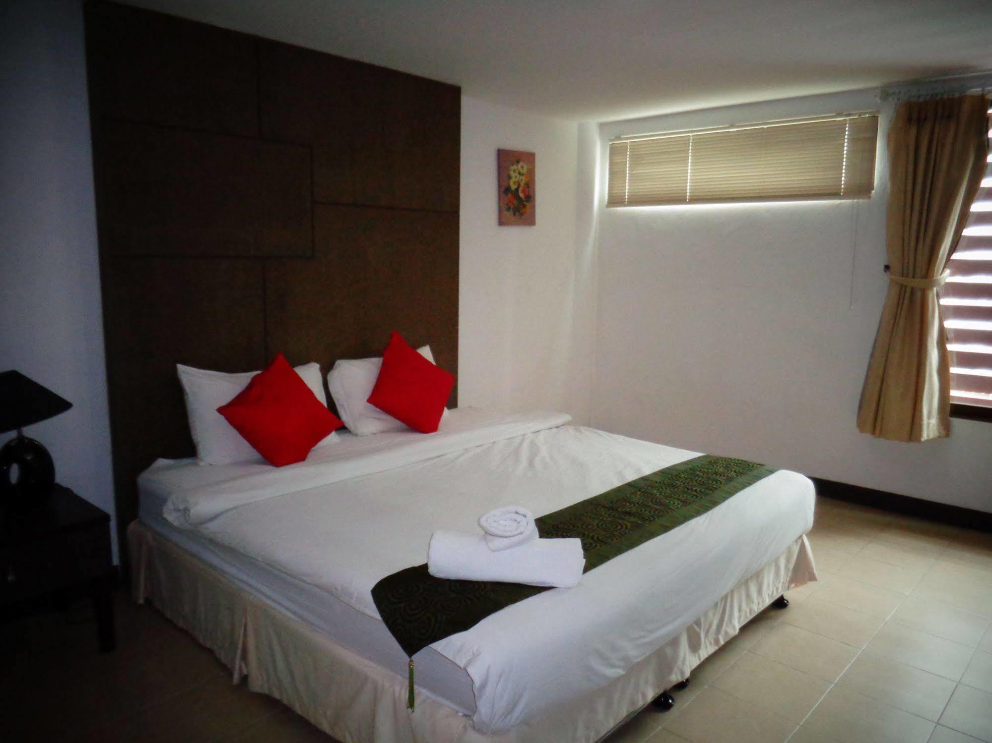 Hotel Bgw Phuket 3*