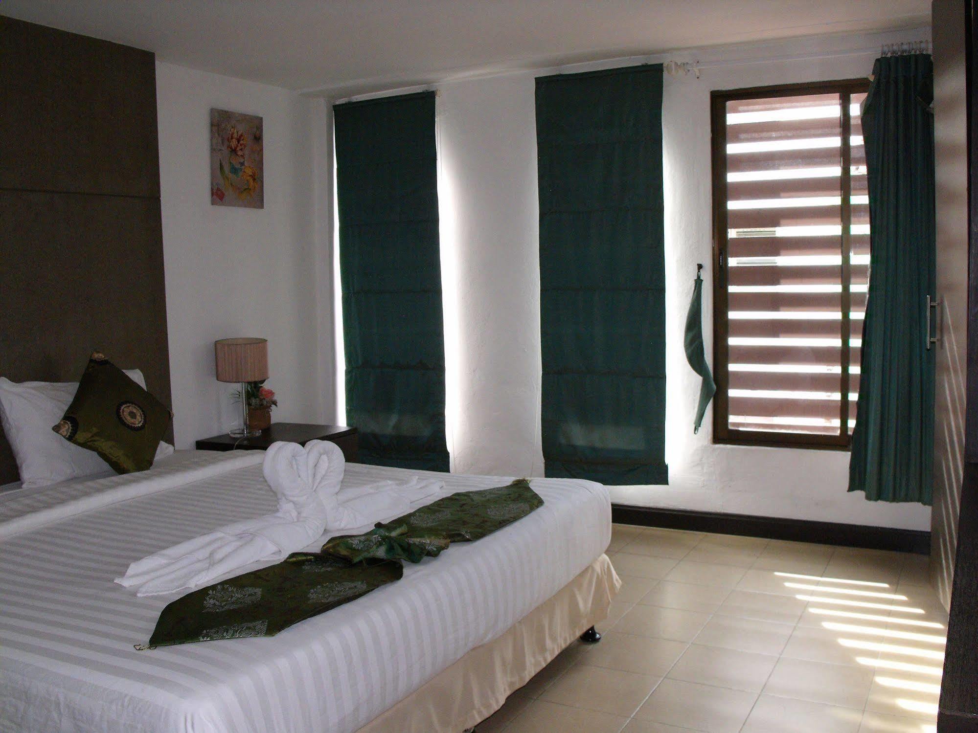 Hotel Bgw Phuket 3*