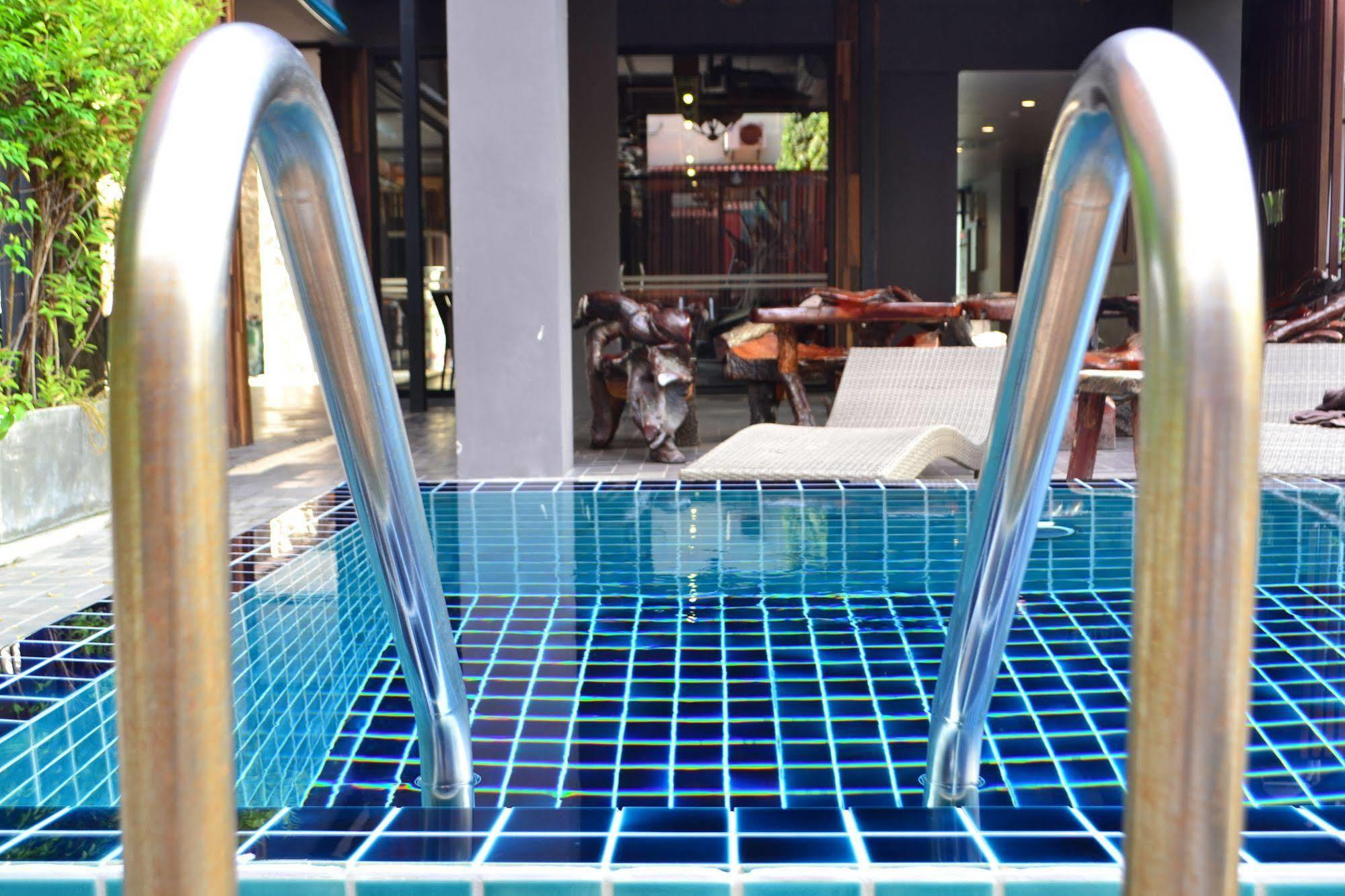 Resort Lap Roi Beachfront By Shanaya