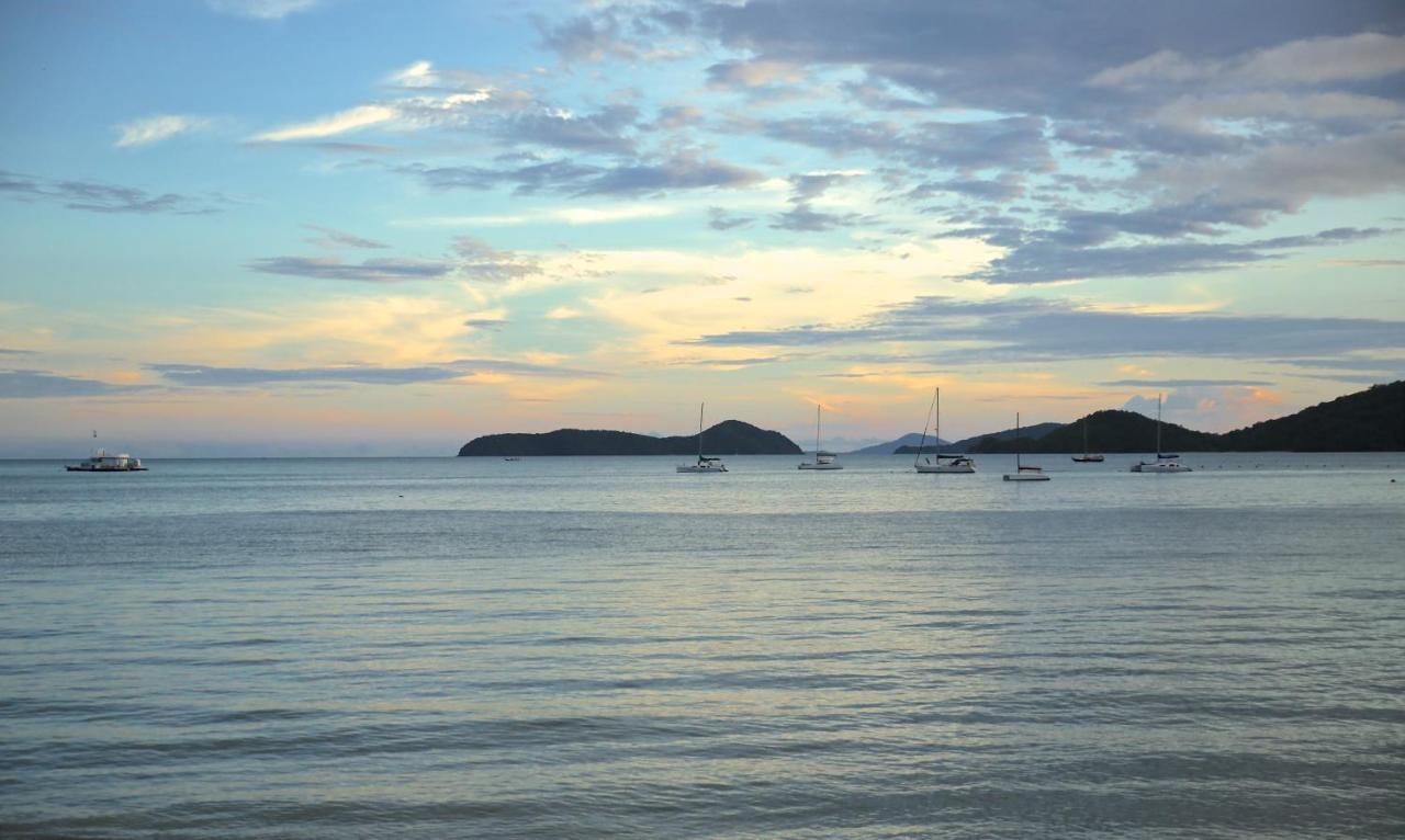 Resort The Cove