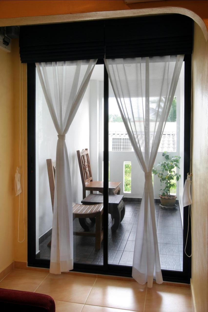Guest house Pool Karon