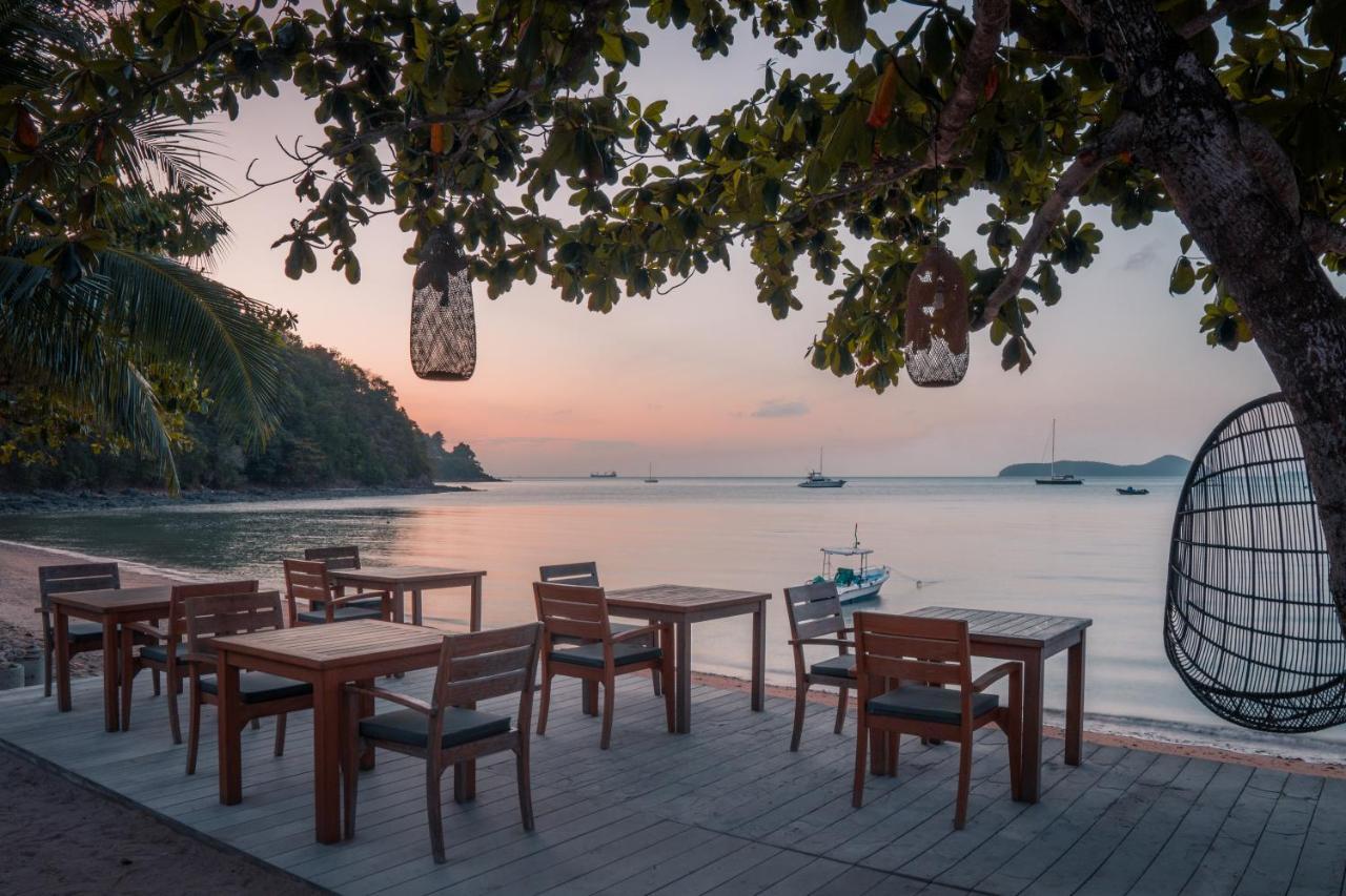 Resort The Cove Cape Panwa