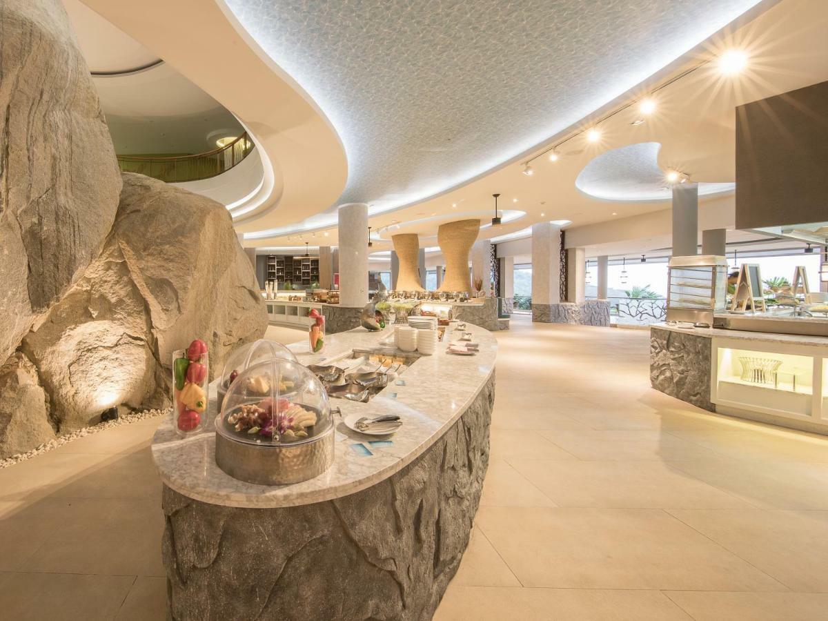 Crest & Pool - Sha Extra Resort