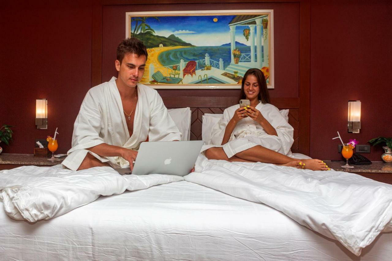 Hotel Pacific Club 4*