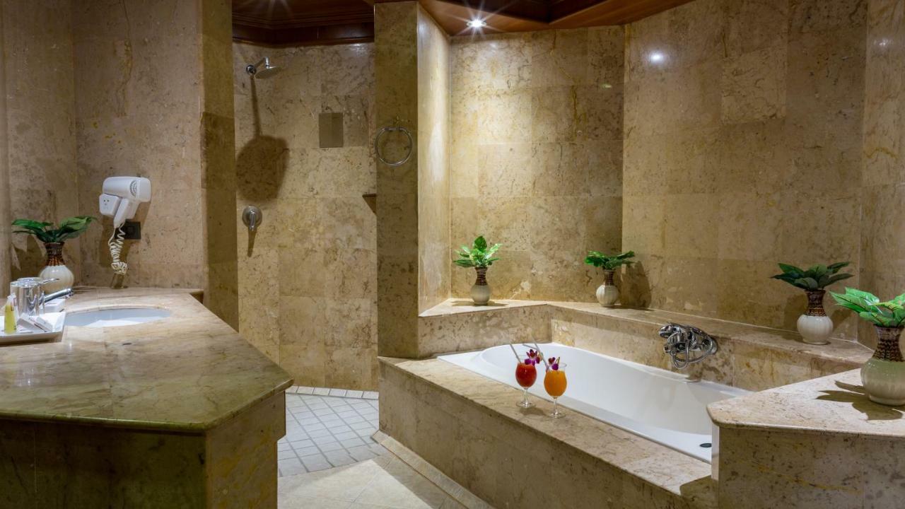 Pacific Club Karon