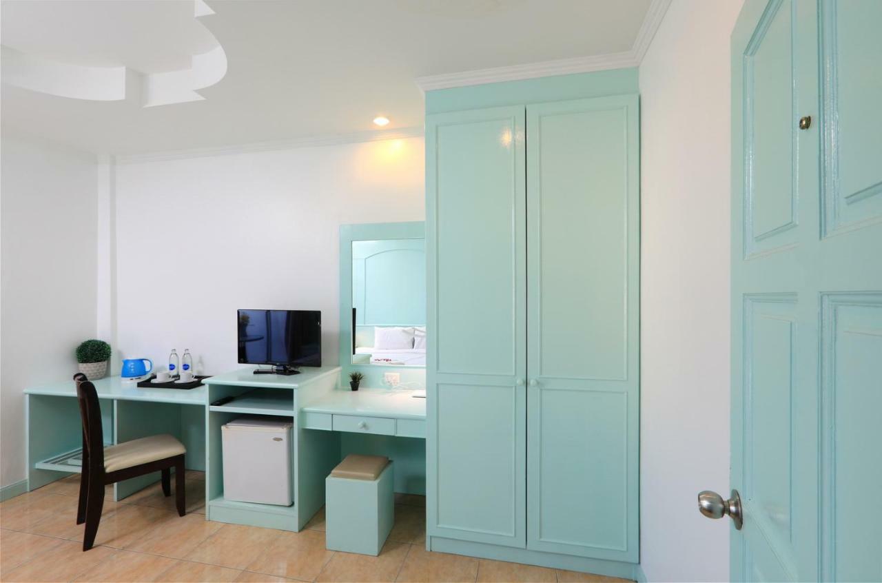 Gorgeous Boutique 3*