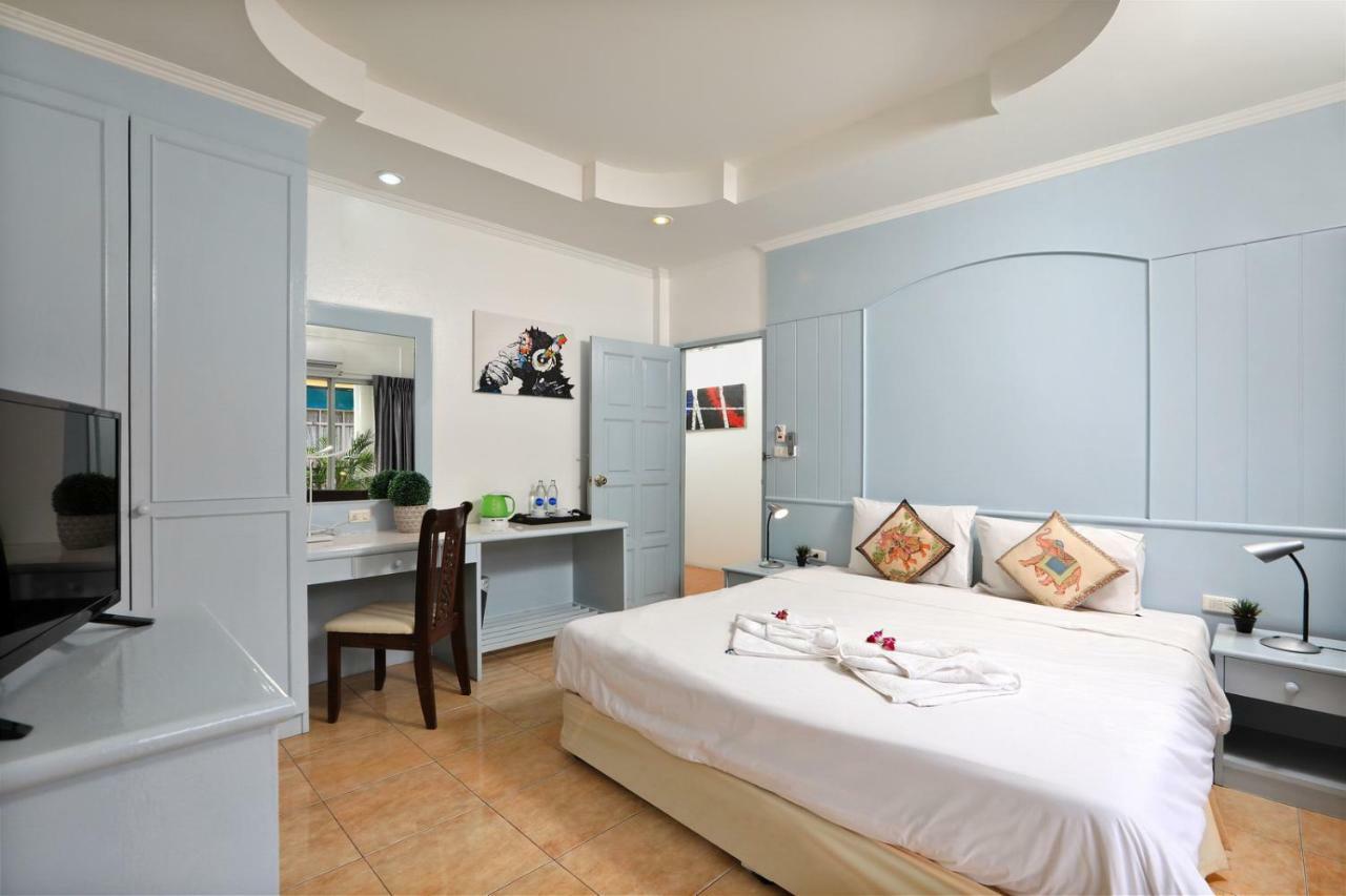 Gorgeous Boutique 3*