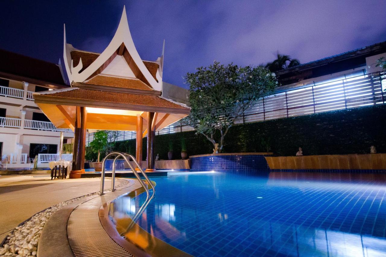 Poolside Sha Extra Resort 3*