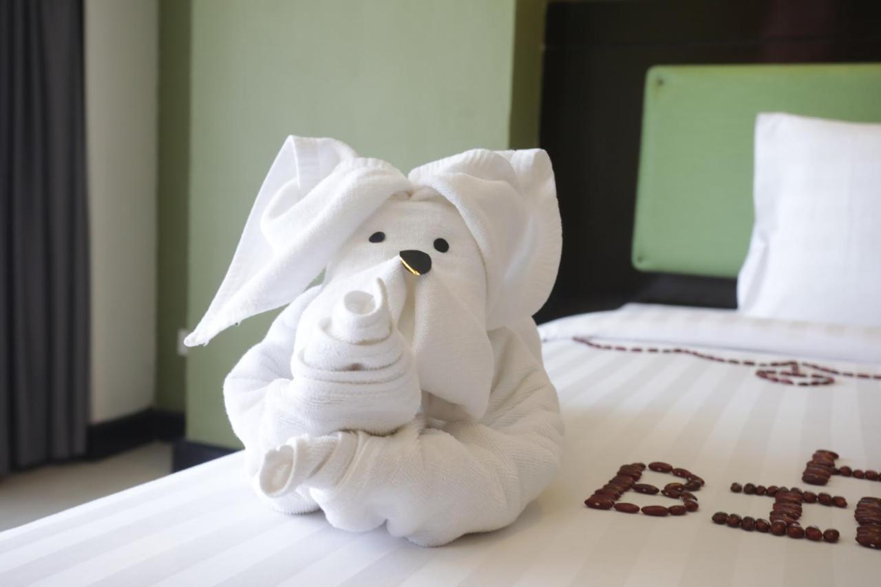 Woraburi Phuket & - Sha 4*