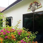 Phuket Airport Overnight Hotel