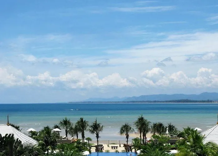 Marriott Resort And Spa Nai Yang Beach