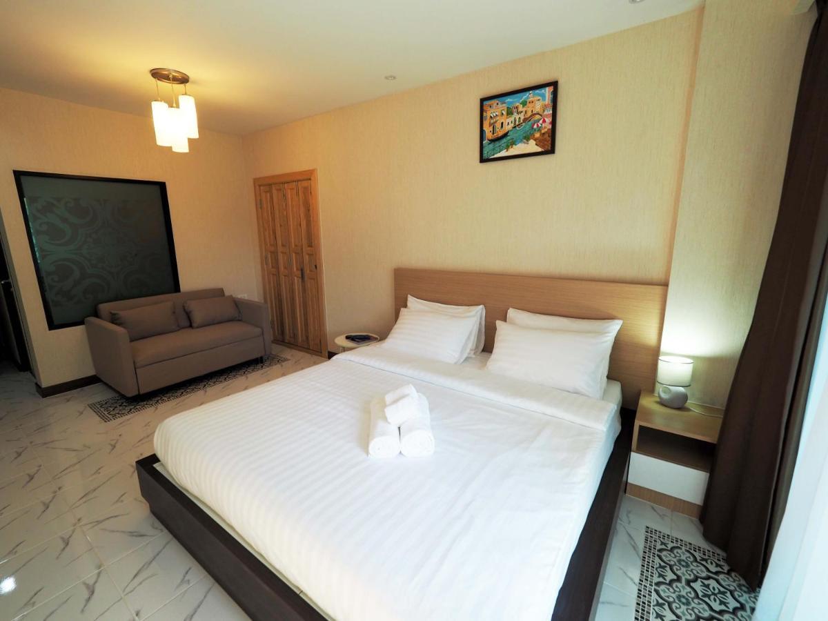 Apartment Pak Dee At