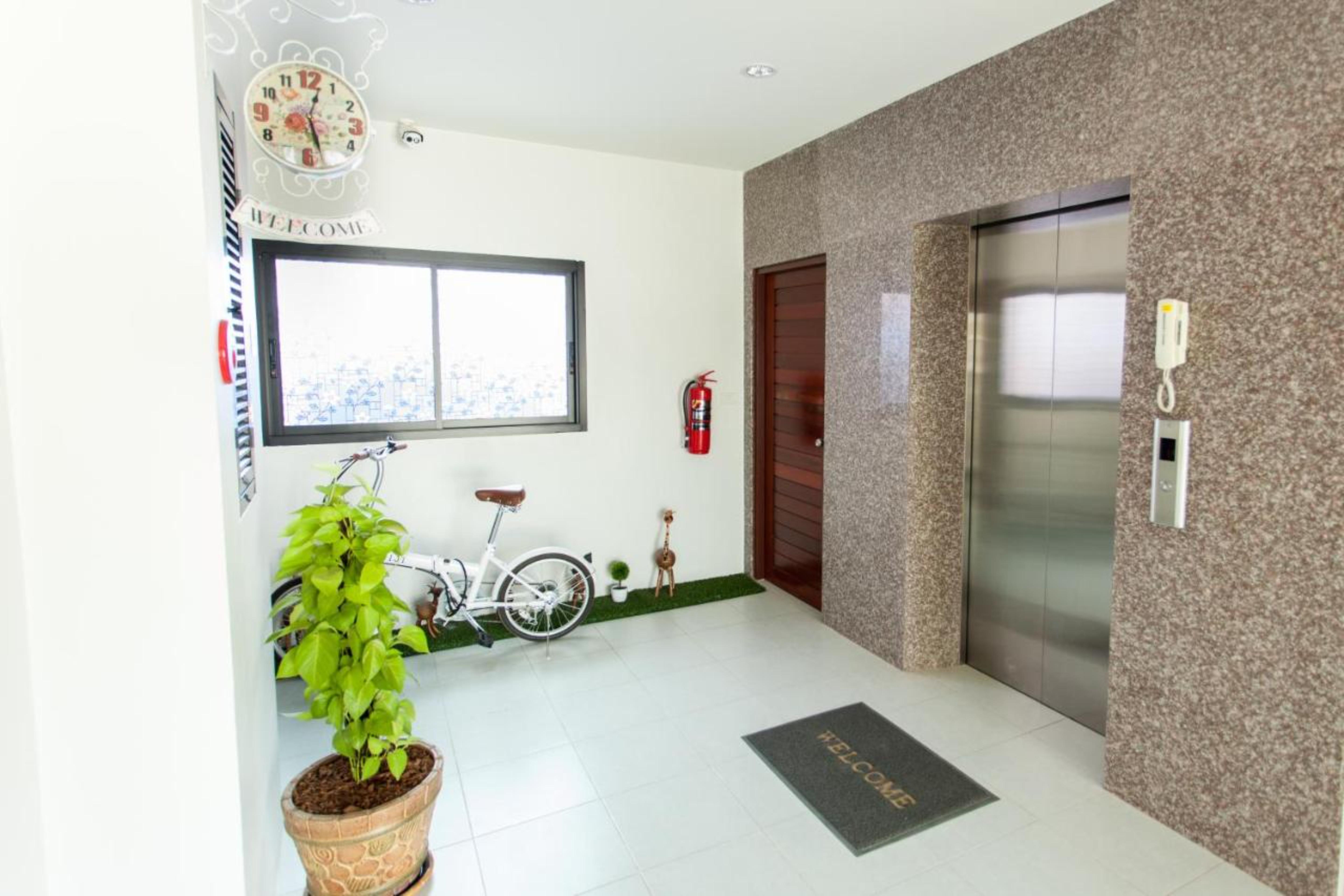 Apartment Jjw House *