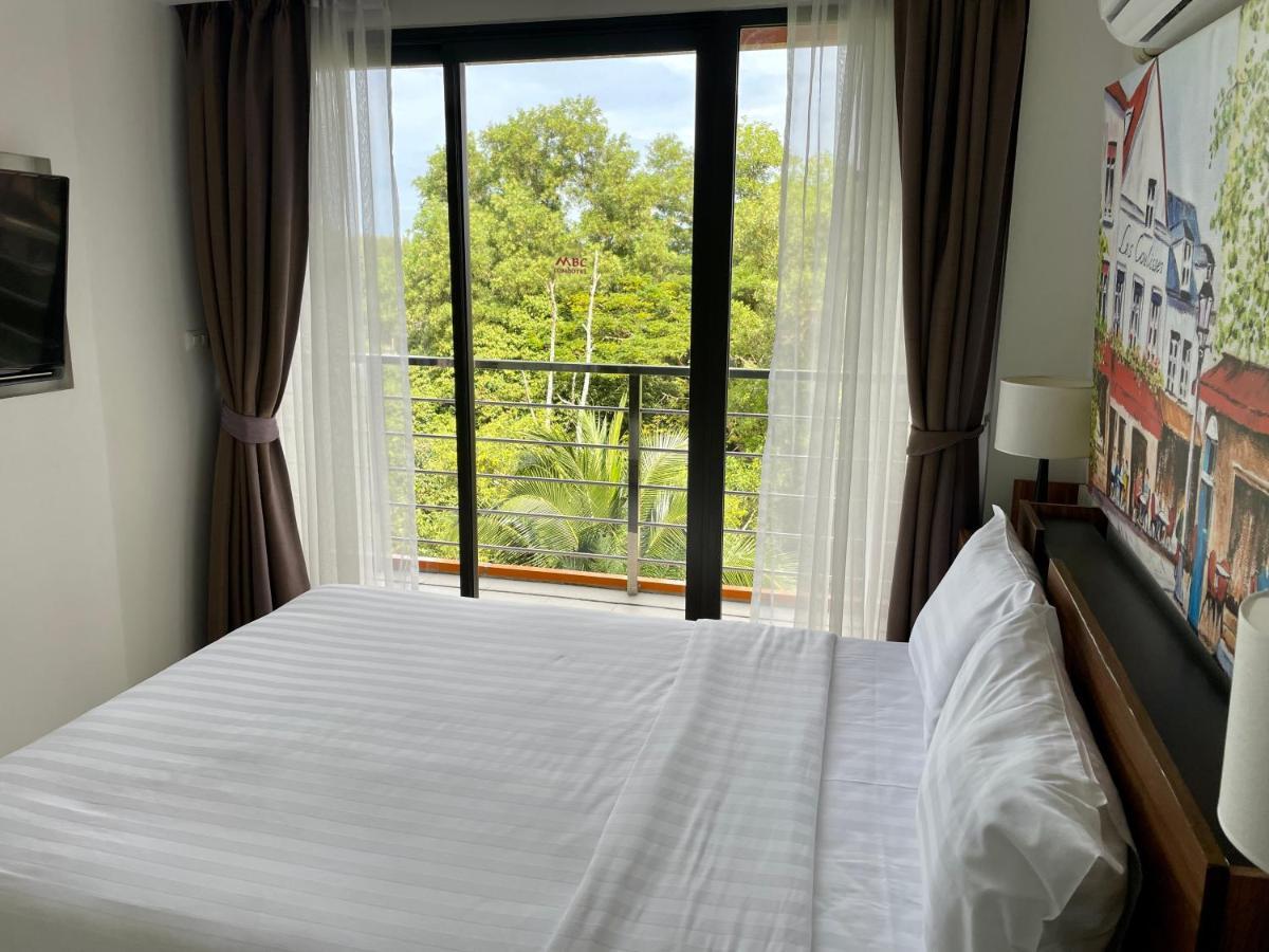 Mai Khao Condotel - Family In 600 Meters To *