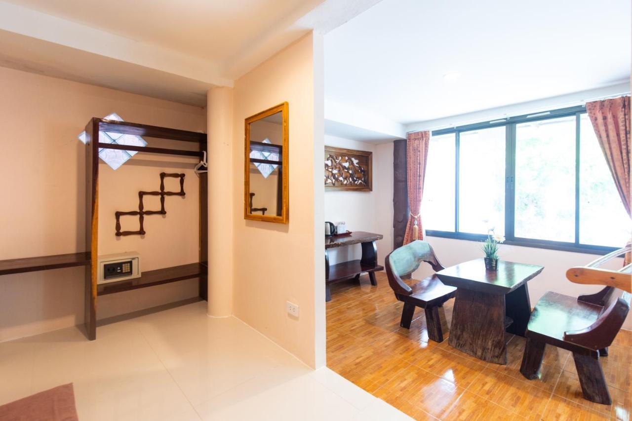 Naiyang Discovery Sha Resort 2*