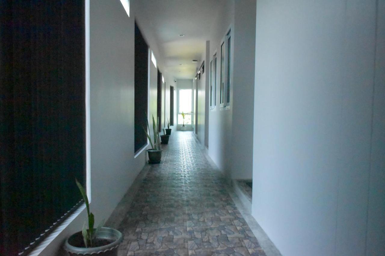 Triple J Hometel Hotel 3*
