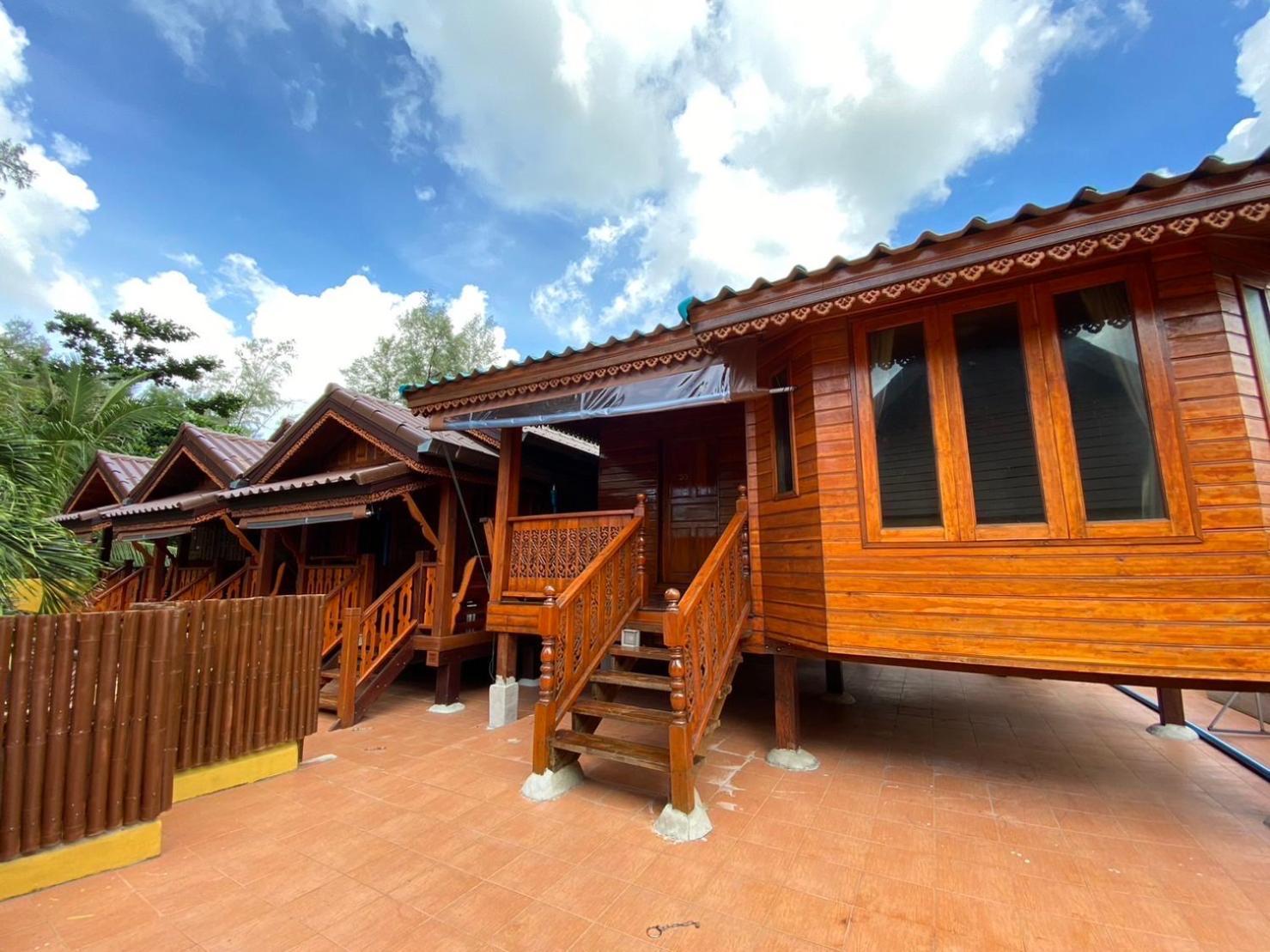 Ruan Mai Naiyang Beach Resort Nai Yang