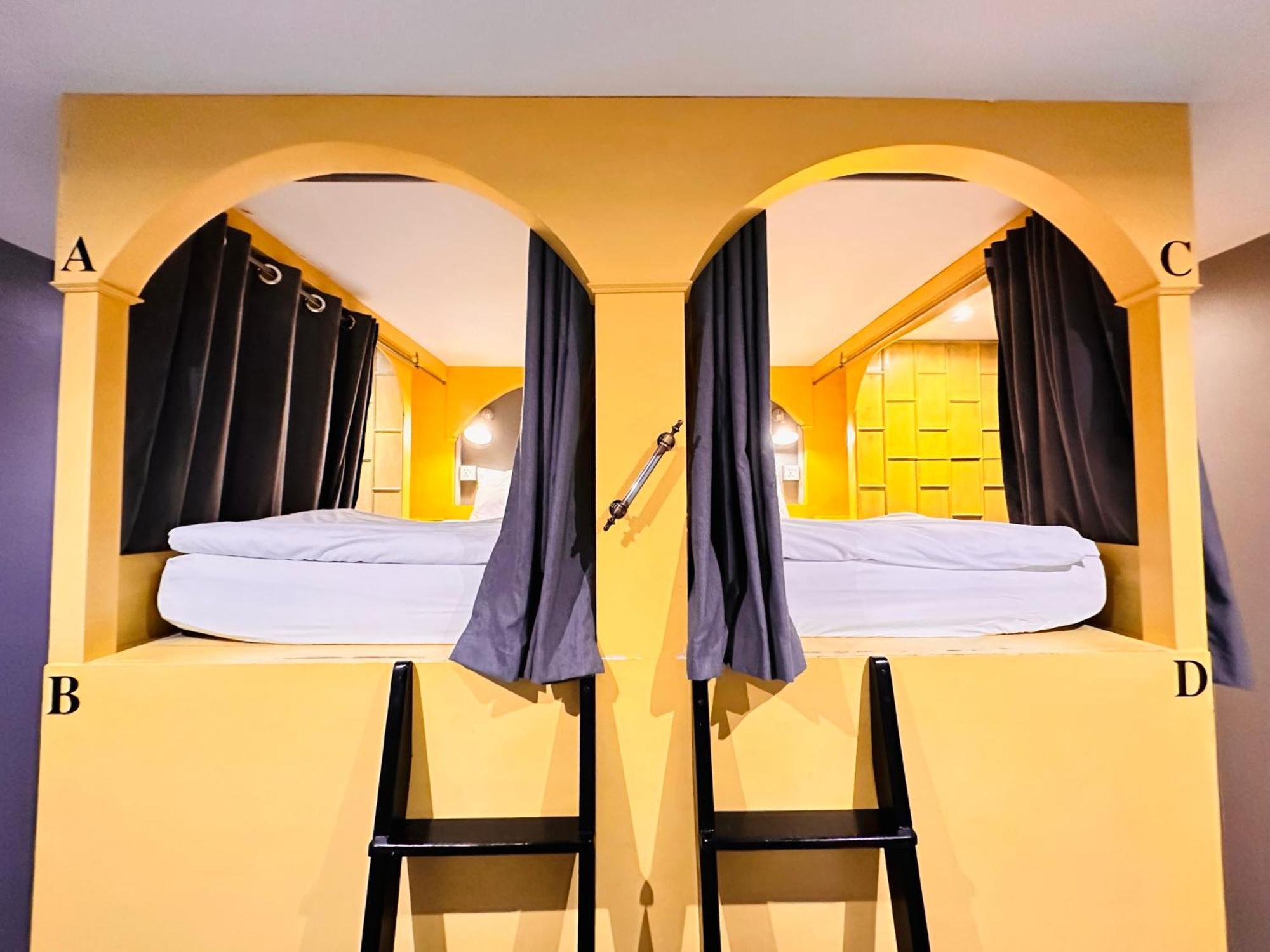 The Luna Hostel Nai Yang