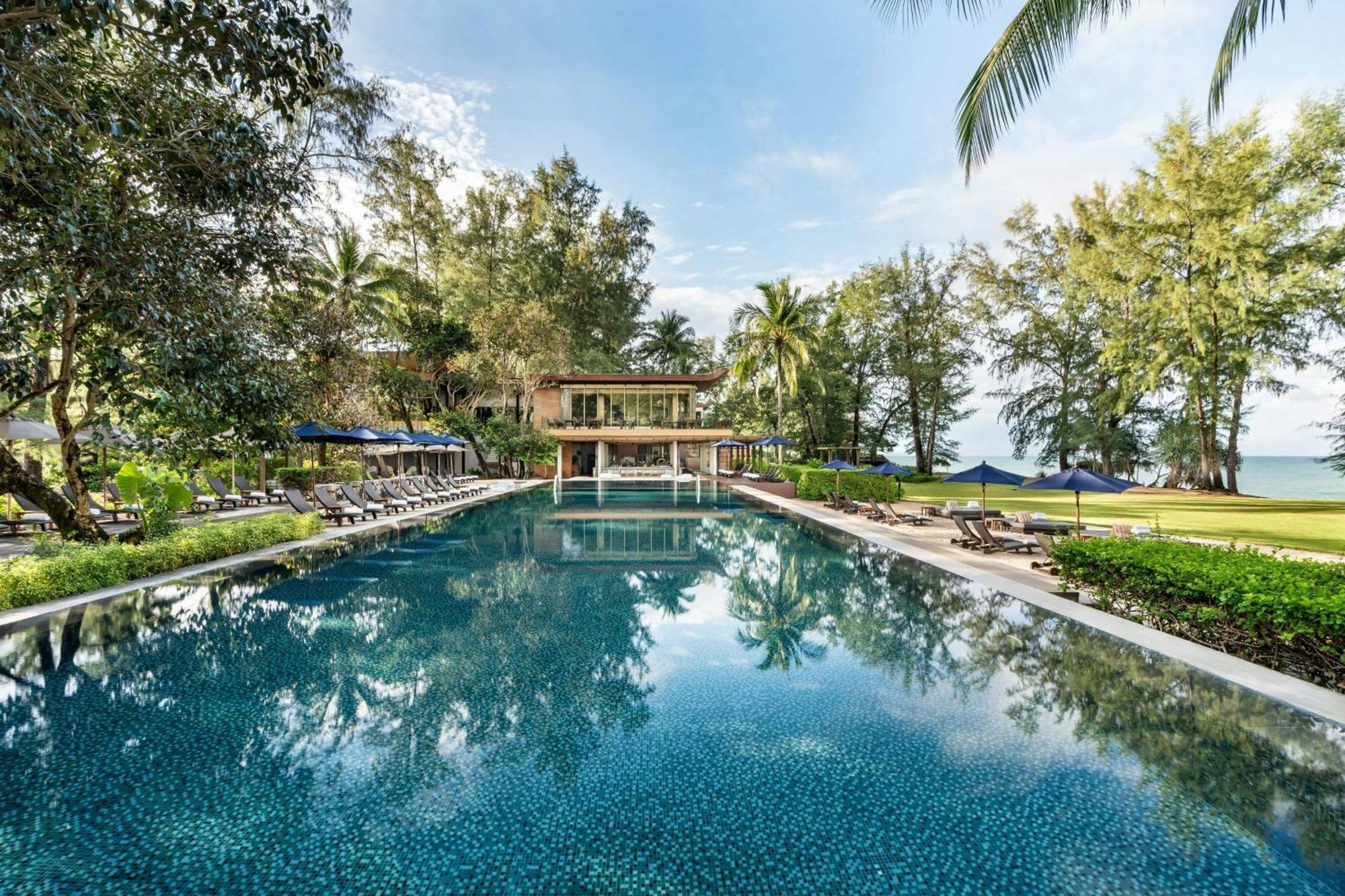 Renaissance & Resort