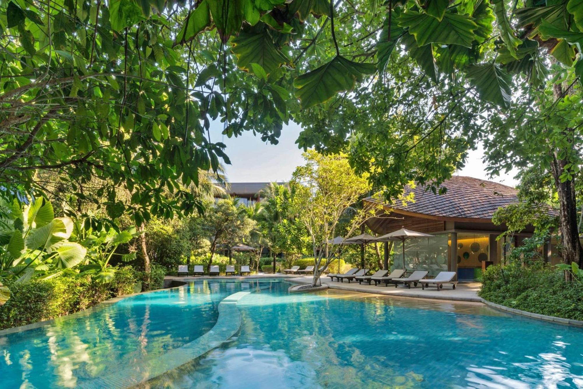 Resort Renaissance &