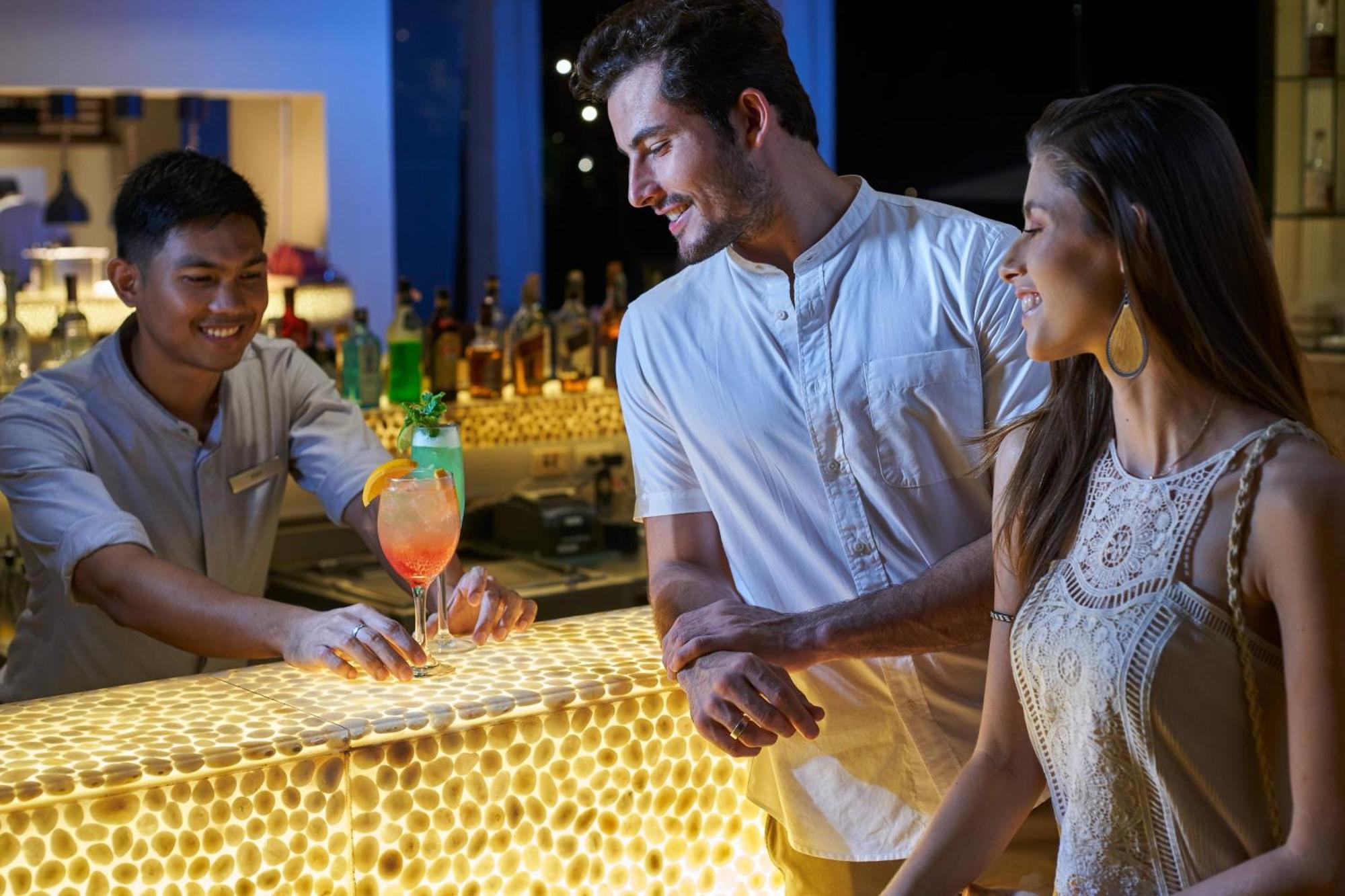 Renaissance & 5* Phuket