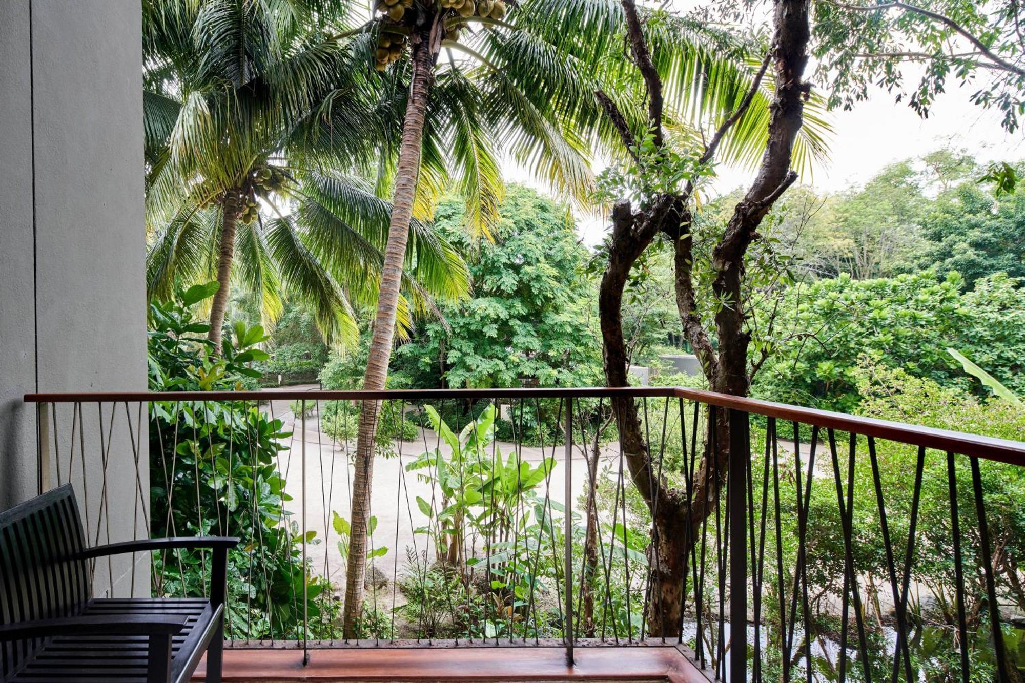 Renaissance & 5* Phuket