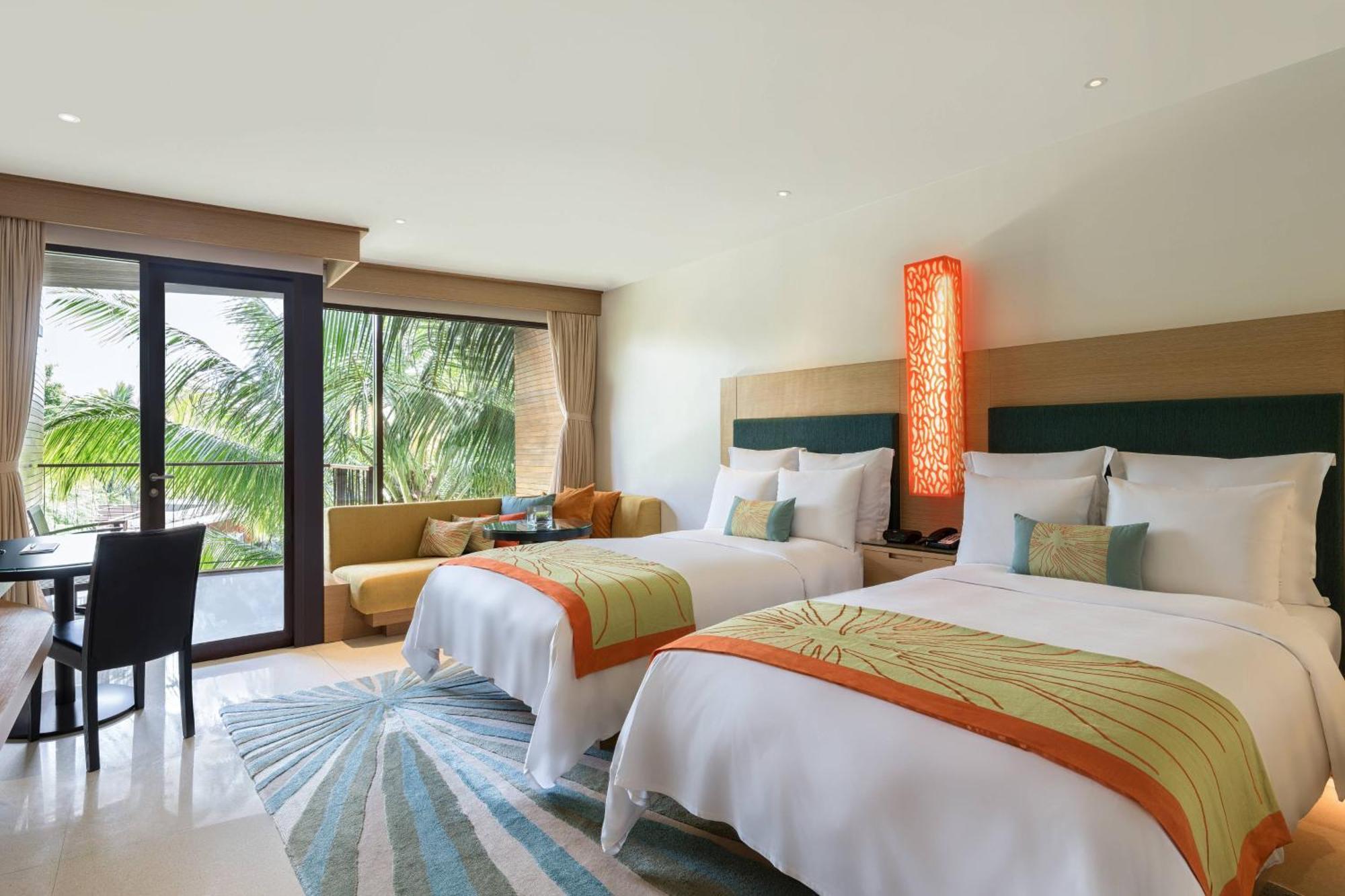 Renaissance & Resort