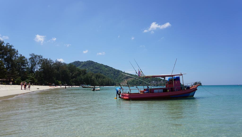 Tt Naiyang Phuket Nai Yang