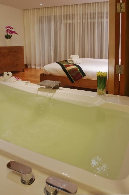 Pearl Of 4* Nai Thon Beach